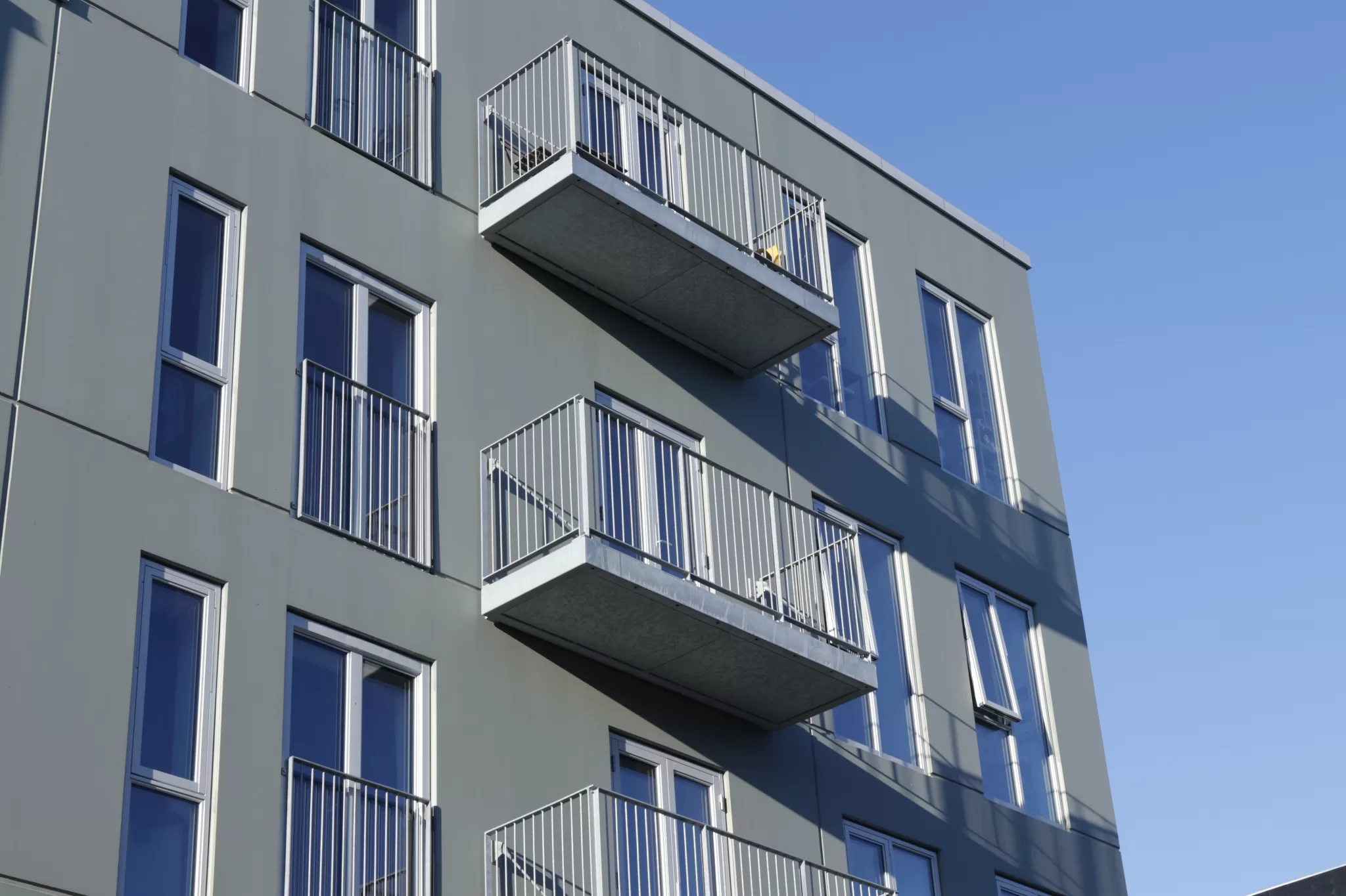 Selected Alternatives fonden, ejendom, Theklavej